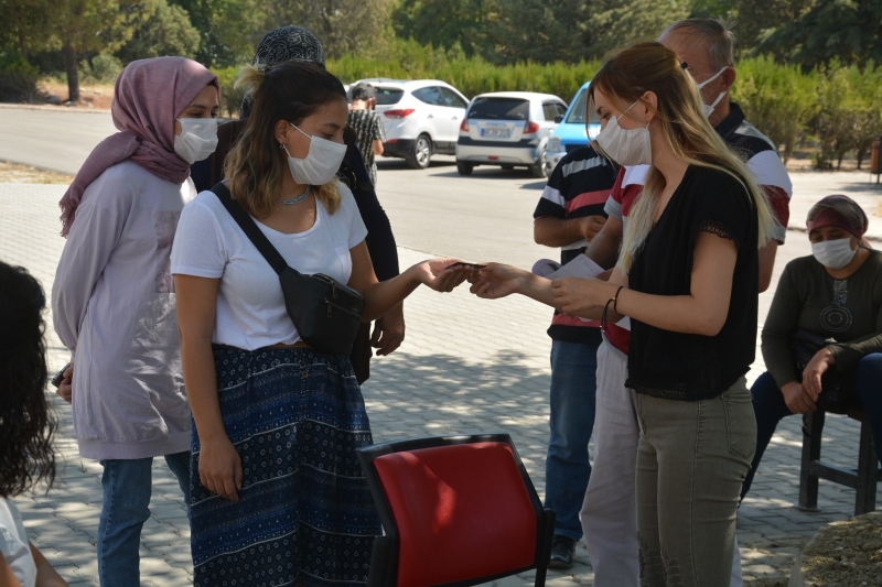 Başkan Özbaş, üniversite öğrencilerine güven dağıttı