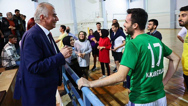 Gençler sporda şiddete karşı farkındalık oluşturdular