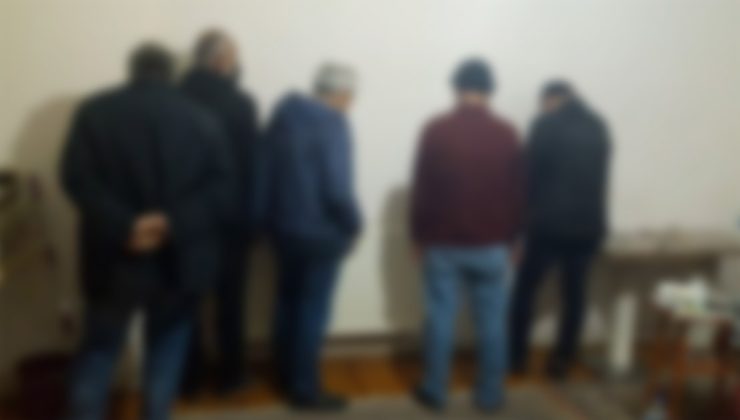 Kumar baskınında 20 litre kaçak alkol ele geçirildi!