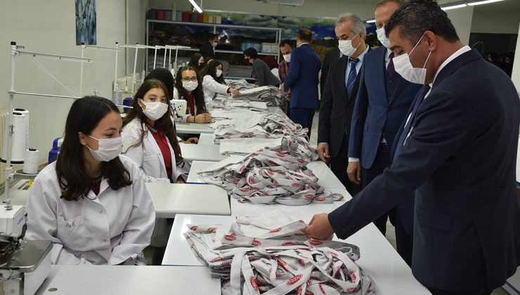 Osman Aydınlı Mesleki ve Teknik Anadolu Lisesi Öğrencileri Ödüllendirildi!