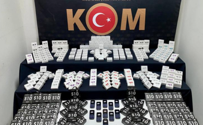 Denizli’de kaçak telefonlar ele geçirildi!