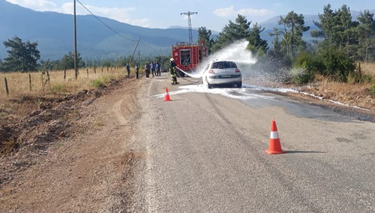 Kadın sürücünün kullandığı araç bir anda alev aldı!