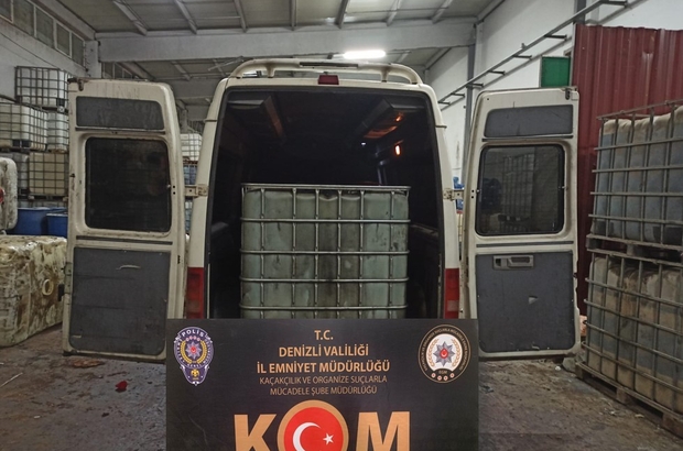 Denizli’de kaçakçılık operasyonunda 4 plastik tank dolusu kaçak akaryakıt ele geçirildi!