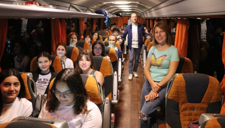 Başkan Özbaş, gençleri TEKNOFEST’e uğurladı