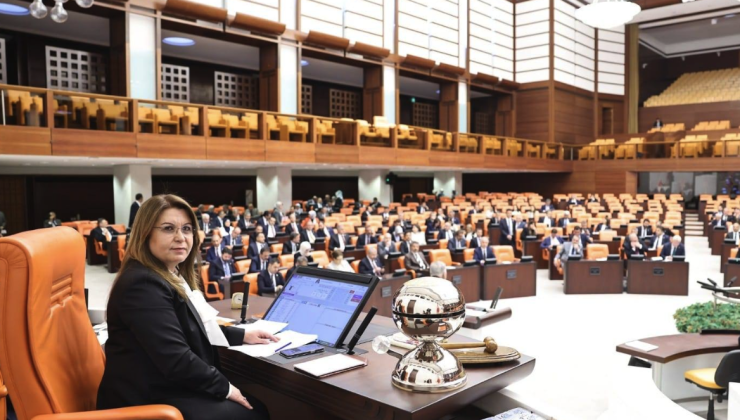 TBMM BAŞKANVEKİLİ GÜLİZAR BİÇER KARACA ve KKTC BAŞKANVEKİLİ FAZİLET ÖZDENEFE DEPREM BÖLGESİNDE