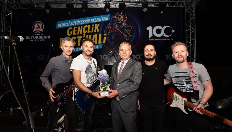 Festival tüm hızıyla sürüyor