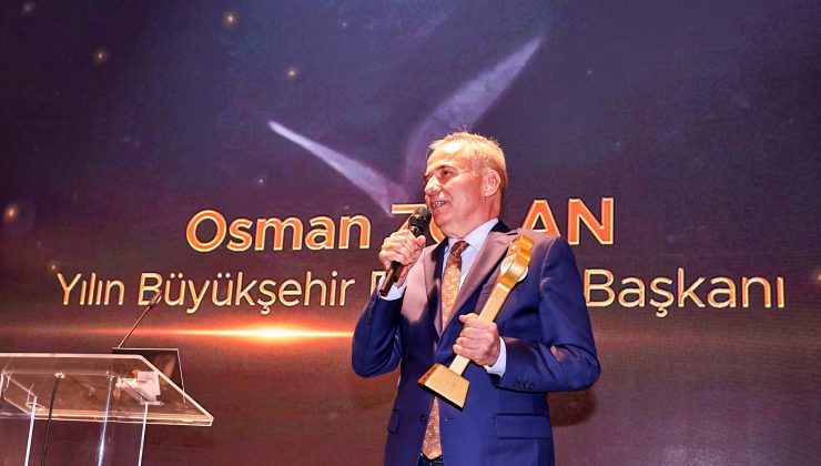 “Yılın Büyükşehir Belediye Başkanı” ödülü Başkan Zolan’a