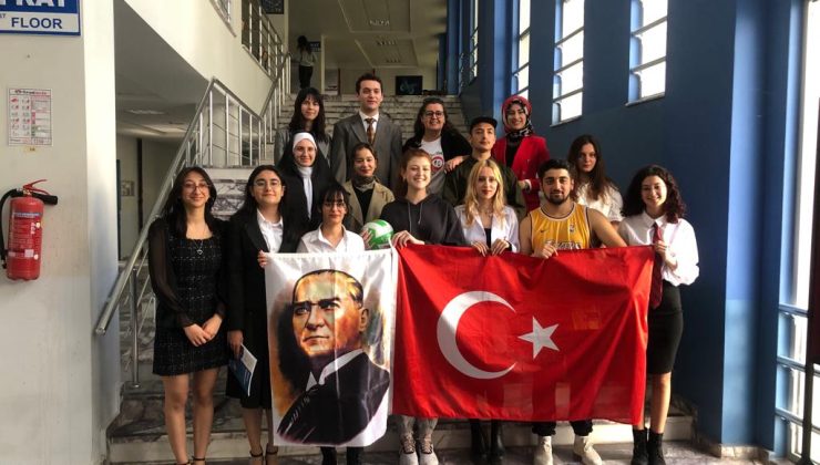 PAÜ’de Cumhuriyetin 100. Yılında Adını Tarihe Yazdırmış Türkler Anıldı