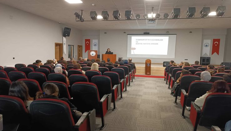 Kale MYO’da “Cumhuriyet’in Kazanımları ve Sosyal Yaşama Etkileri” Konferansı Yapıldı