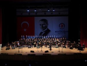 Büyükşehir’den “Bir Asırlık Aşk Cumhuriyet” konseri! 100. yıla özel Ata’nın sevdiği türküler seslendirildi..