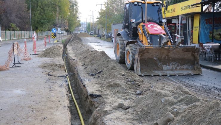 Sarayköy’ün çevresini doğal gaz sardı!
