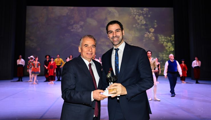 İzmir Devlet Opera ve Balesi Orkestrası’ndan muhteşem gösteri