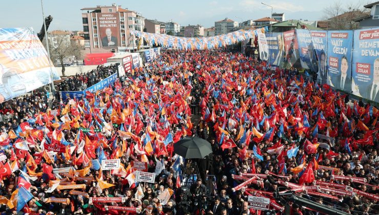 Denizli Cumhurbaşkanı Erdoğan’ı bağrına bastı